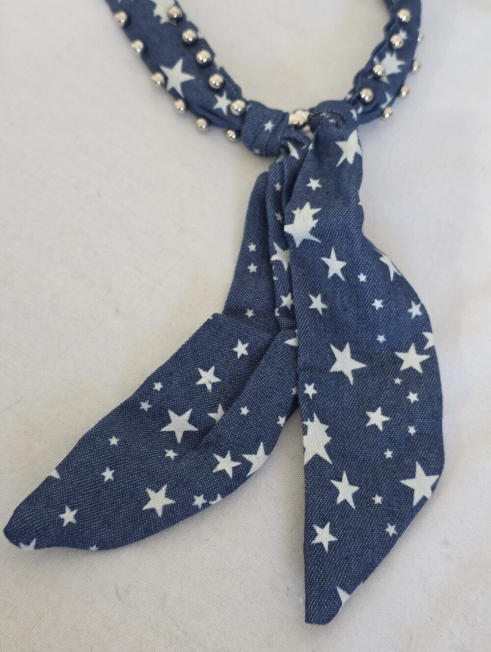 Studded Star Print Magnetic Choker Scarf – Blue Denim Style Americana - Picture 6 of 9